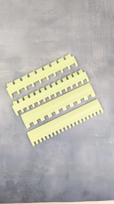 Set of 4 yellow needle selector rulers for 3 gauge (3gg) bulky knitting machines